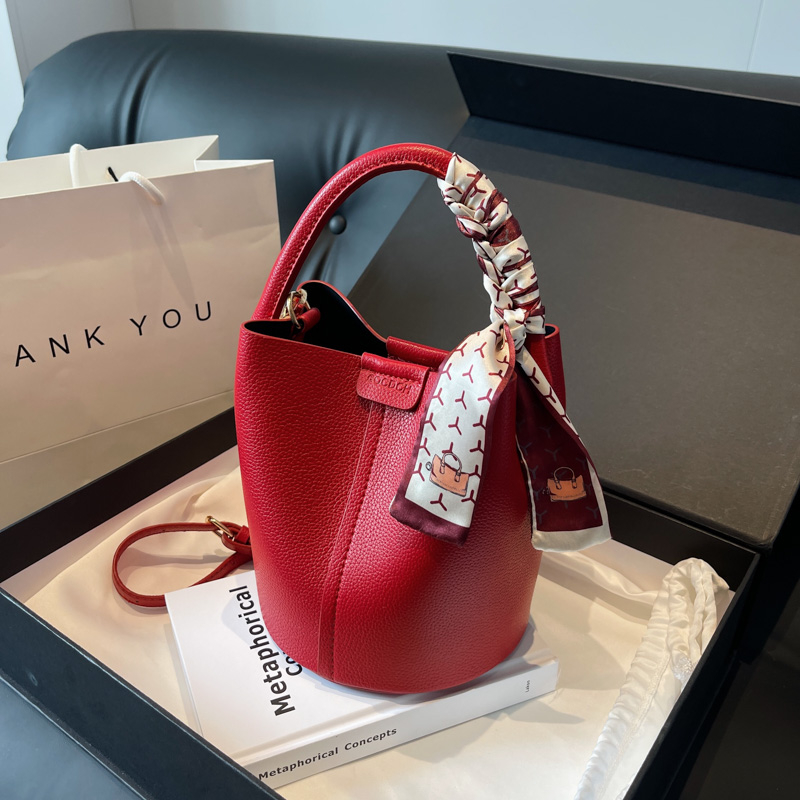 Luxury Bags On Sales - レディースPUバケットショルダーバッグ,ラグジュアリー,多用途,ファッショナブル,ブラック,2024コレクション