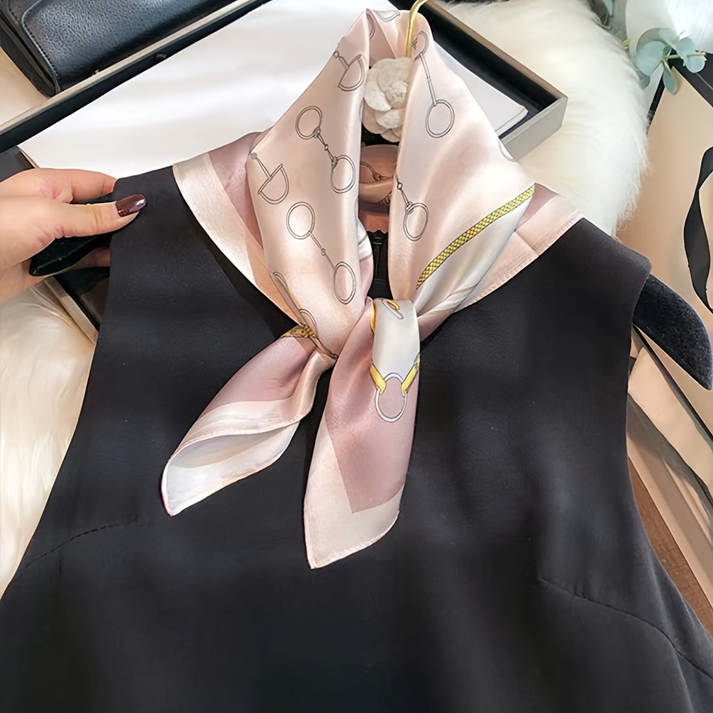 Luxury Bags China - 高級 100% 純粋なシルクスクエアスカーフエレガントな幾何学模様のネッカチーフバンダナヘッドバンドポケットスクエアソフトバッグアクセサリー女性用ギフト