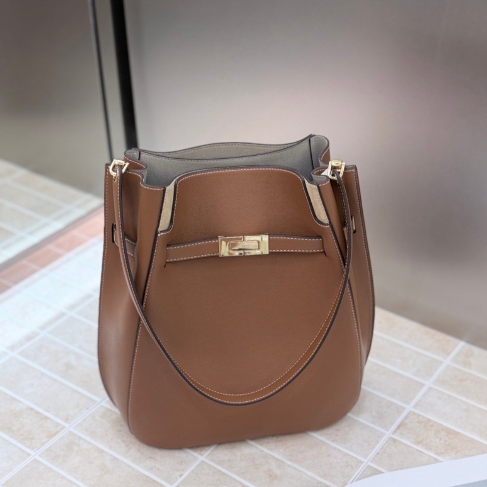 Luxury Bags Tote - 新作バケットバッグ オールドマネー風 大容量トートバッグ ユニークな質感 ファッションバッグ ハイセンス