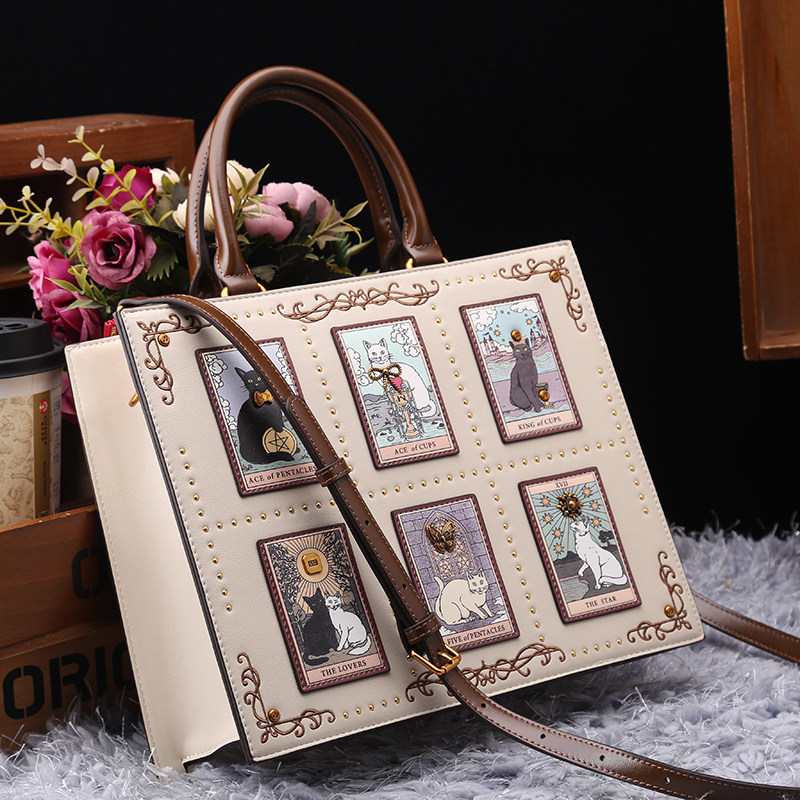 ヴィンテージで高級感のあるデザイナーズバッグ 繊細な刺繍の猫 - Luxury Bags Cute のレビューと価格