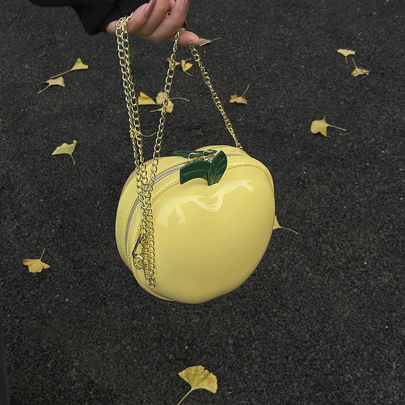 かわいいアップル柄の女性用財布 2026年新作 パテントレザ - Luxury Bags Cute のレビューと価格