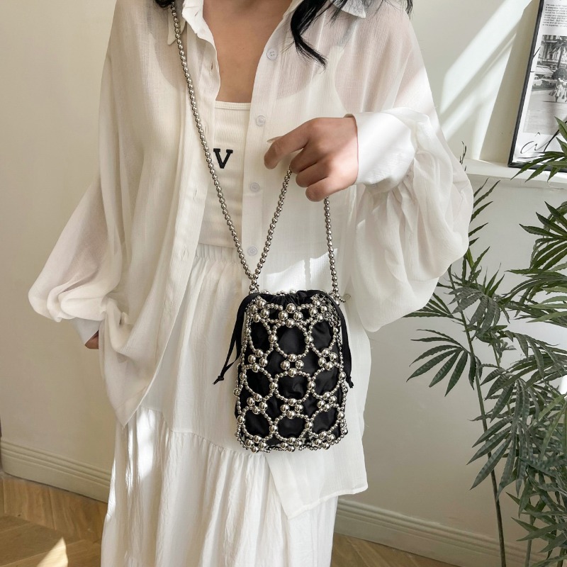 ホワイトビーズバケットショルダー＆クロスボディバッグ、高級感 - Luxury Bags On Sales のレビューと価格